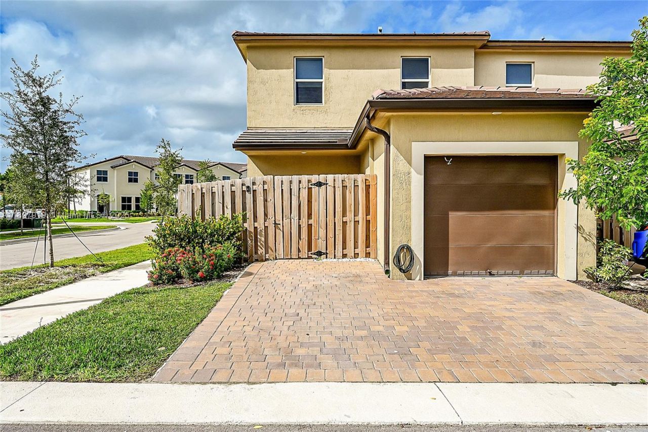 14832 SW 265th St, Homestead, FL 33032 Photo