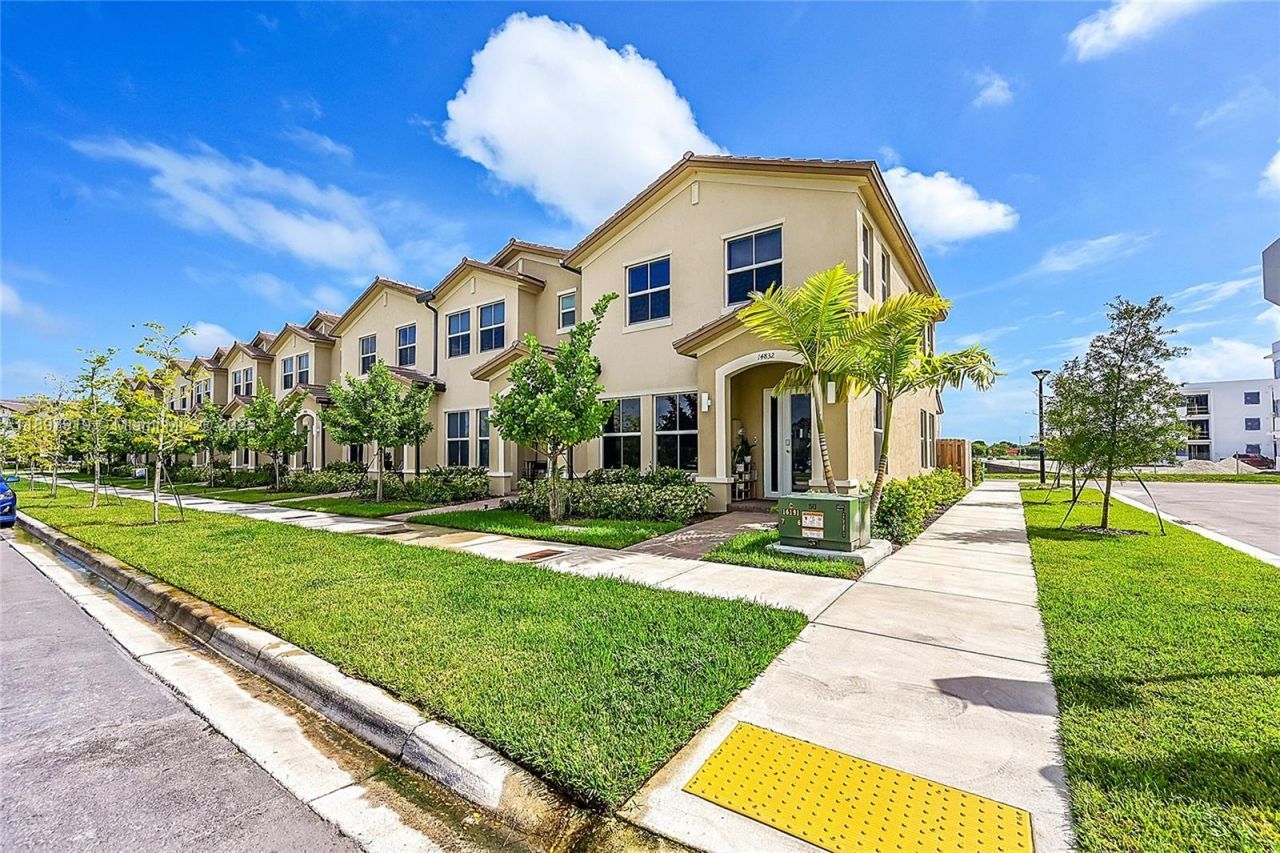 14832 SW 265th St, Homestead, FL 33032 Photo