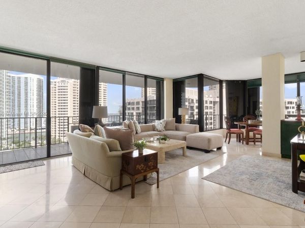 520 Brickell Key Dr, Unit A1616, Miami, FL 33131
