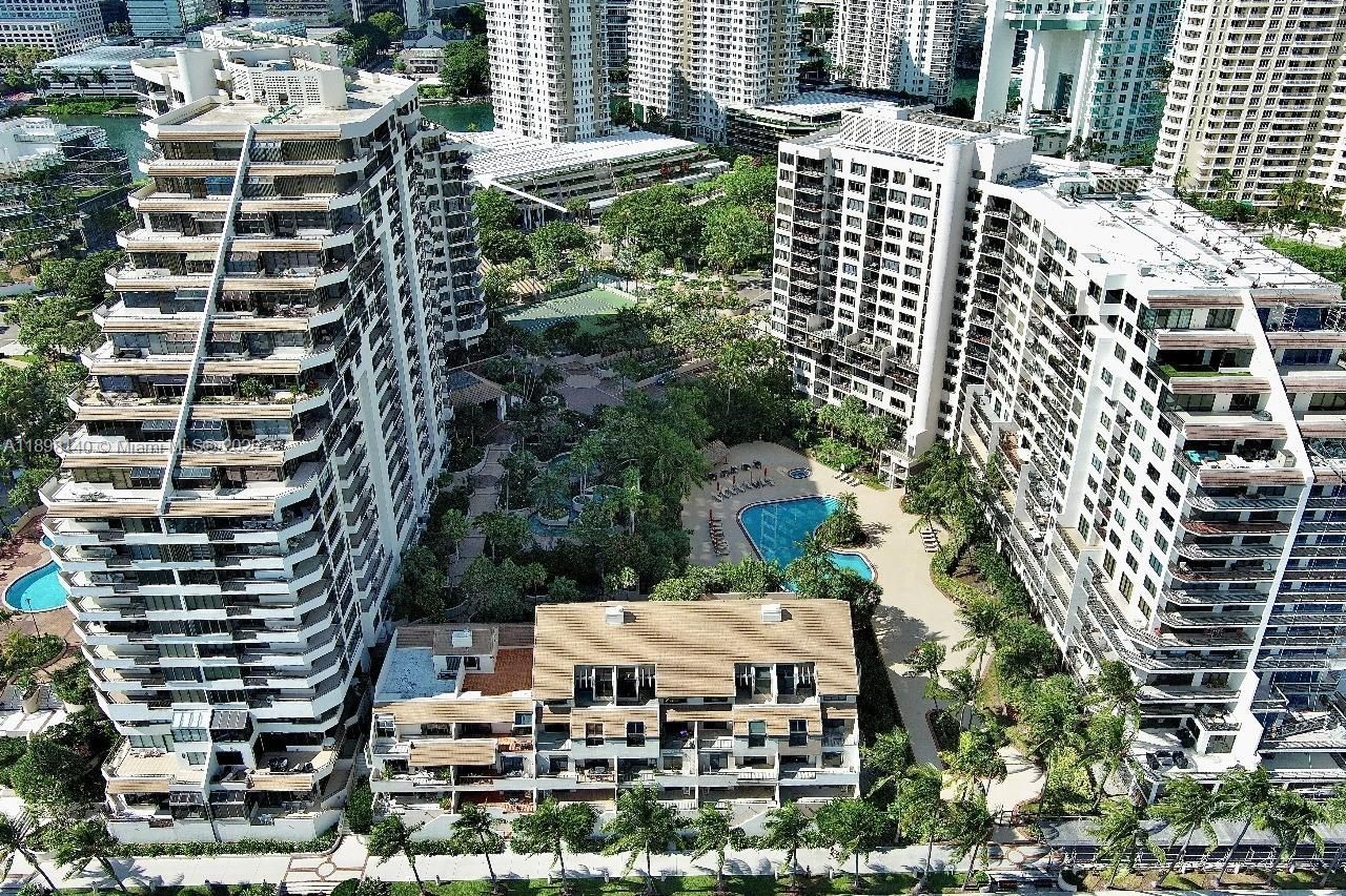 520 Brickell Key Dr, Unit A1616, Miami, FL 33131 Photo