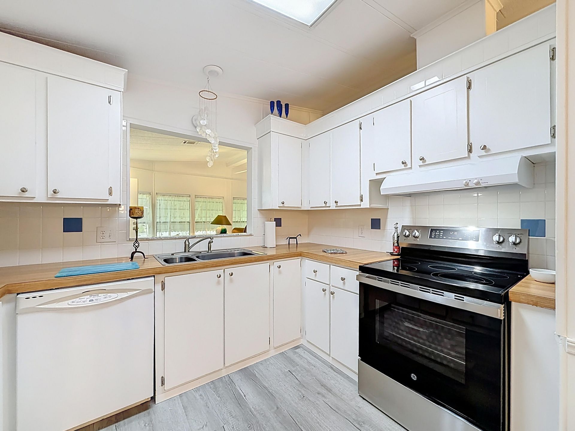 7335 SE Independence Avenue, Hobe Sound, FL 33455 Photo