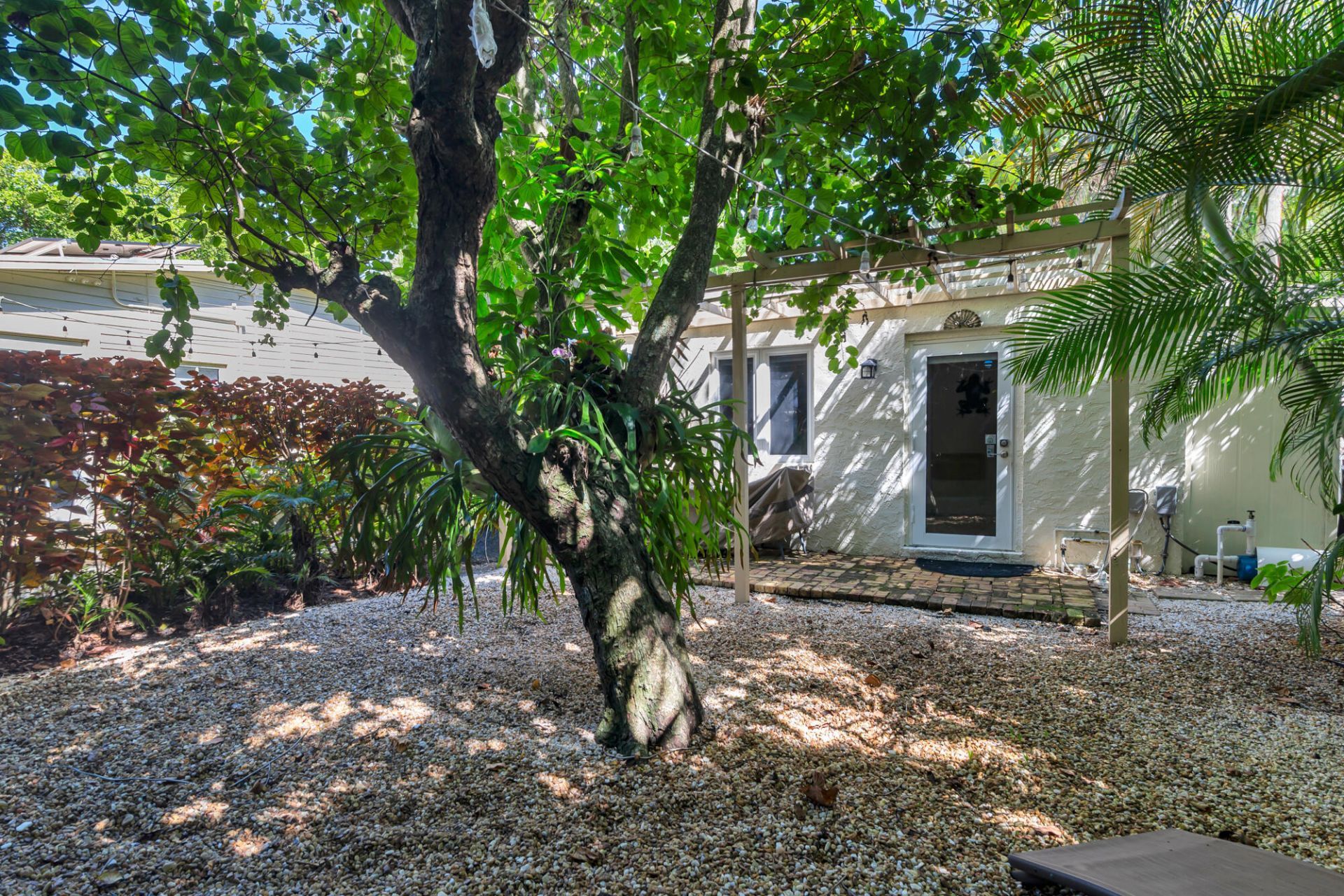 714 Sunset Road, West Palm Beach, FL 33401 Photo