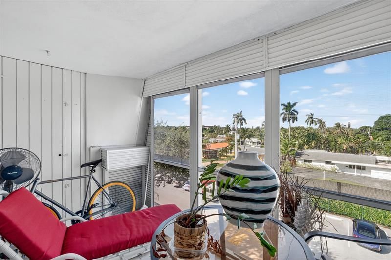 3040 NE 16th Ave, Unit 411, Oakland Park, FL 33334 Photo