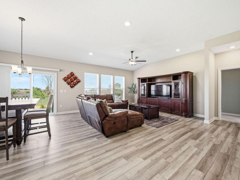 438 Bethpage Boulevard, Commercial Point, OH 43116 Photo 11