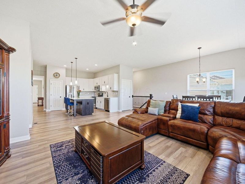 438 Bethpage Boulevard, Commercial Point, OH 43116 Photo 13