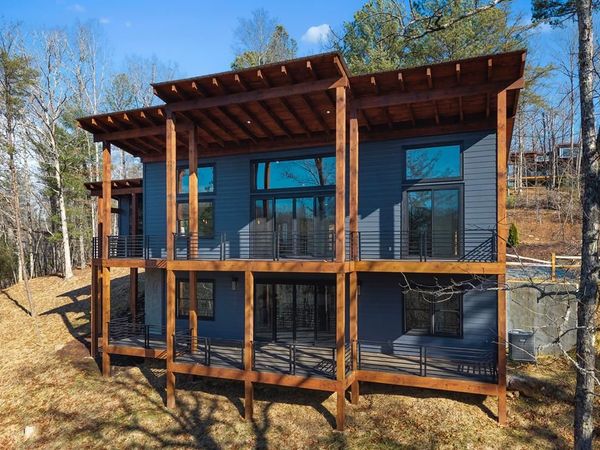 65 Wolf Creek Heights, Mineral Bluff, GA 30559