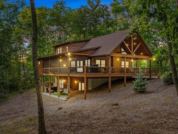 12 Heritage Drive, Mineral Bluff, GA 30559