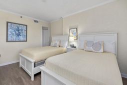 601 Retreat Beach Circle photo 4