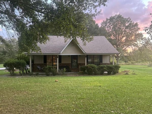 1886 Bankhead Hwy, Hickory Flat, MS 38633