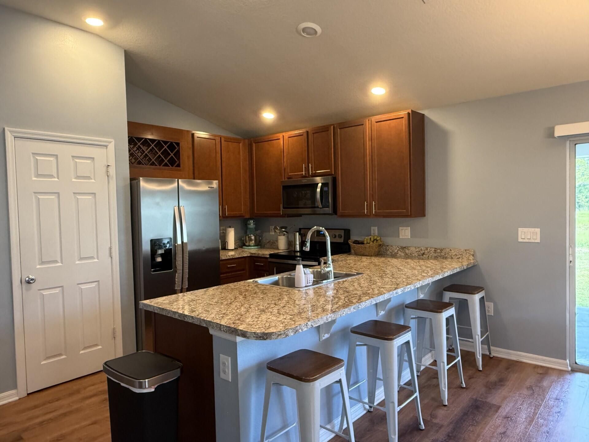 5565 NW Pine Trail Circle, Port Saint Lucie, FL 34983 Photo