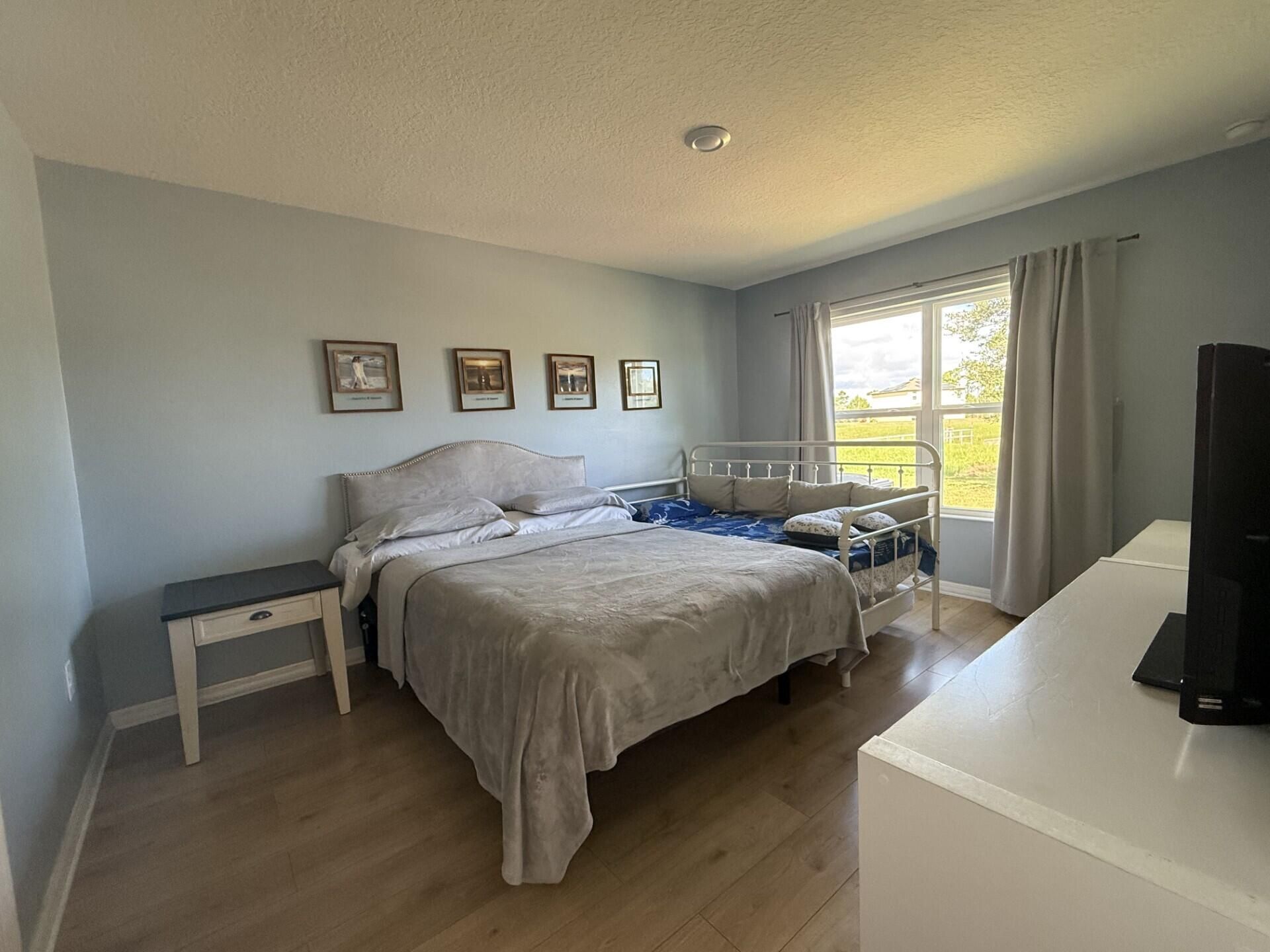 5565 NW Pine Trail Circle, Port Saint Lucie, FL 34983 Photo