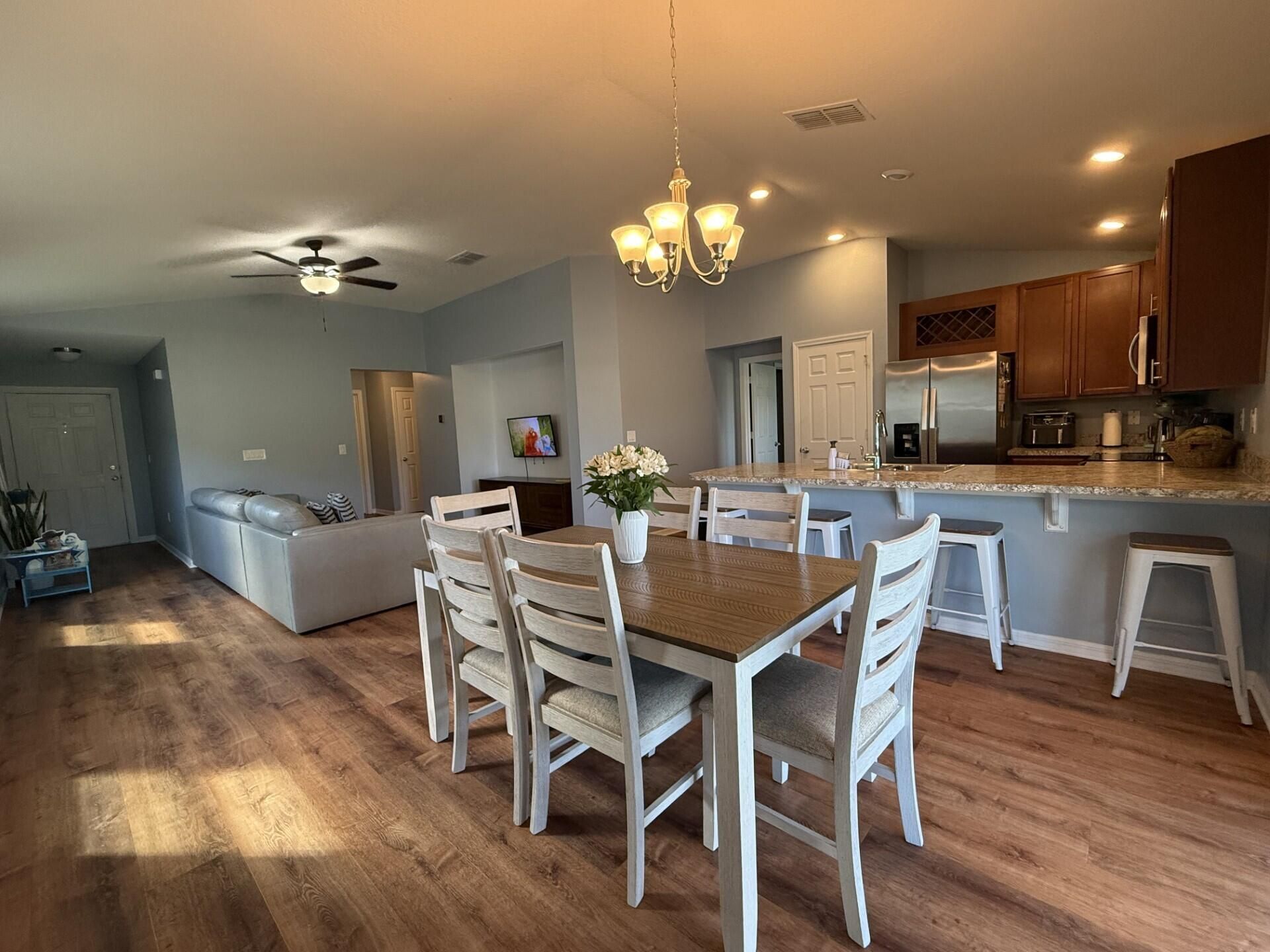 5565 NW Pine Trail Circle, Port Saint Lucie, FL 34983 Photo