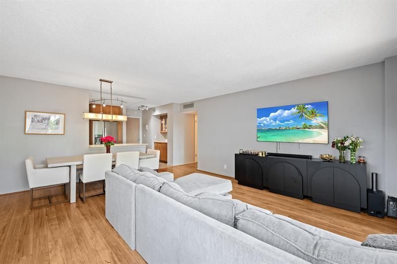 340 Sunset Drive, Unit 401, Fort Lauderdale, FL 33301 Photo