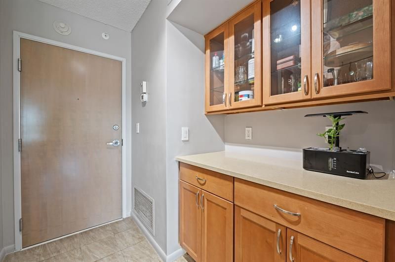 340 Sunset Drive, Unit 401, Fort Lauderdale, FL 33301 Photo