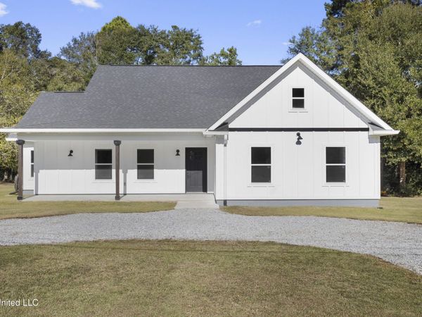 19085 E Highland Drive, Saucier, MS 39574