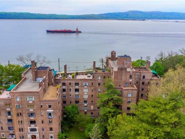 100 Ardsley Avenue W, Unit 2L, Irvington, NY 10533