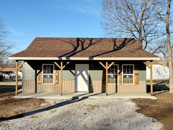 904 S Kirkpatrick Street, El Dorado Springs, MO 64744