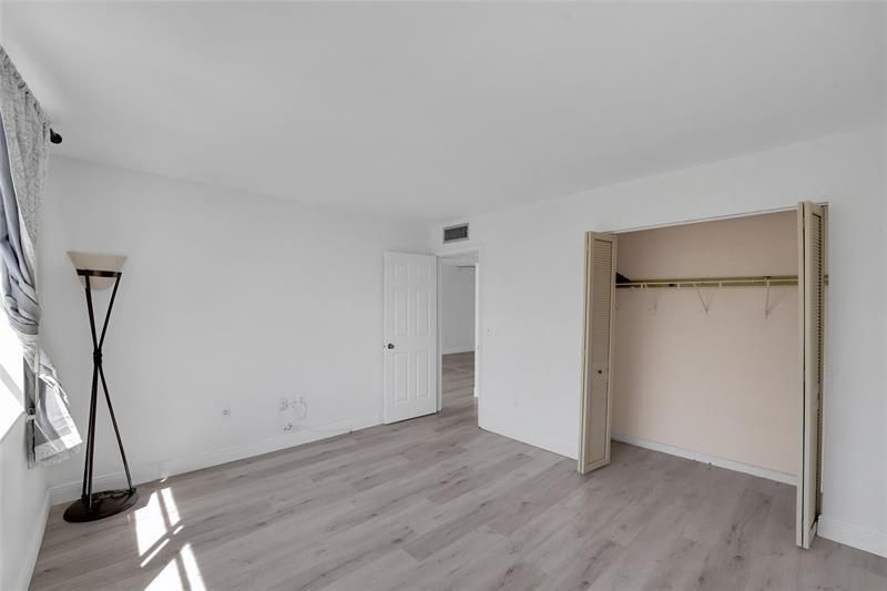 301 Croton Avenue, Unit 302, Lantana, FL 33462 Photo