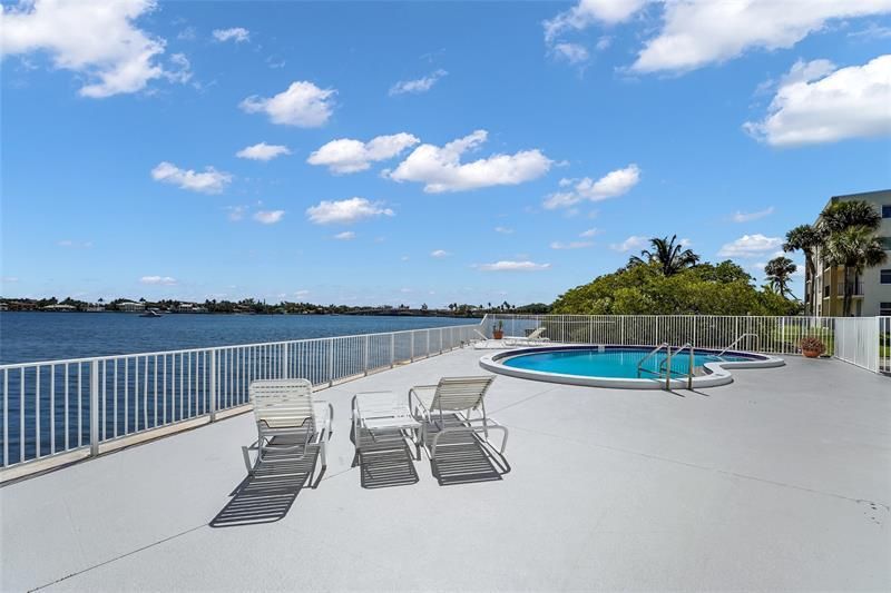 301 Croton Avenue, Unit 302, Lantana, FL 33462 Photo