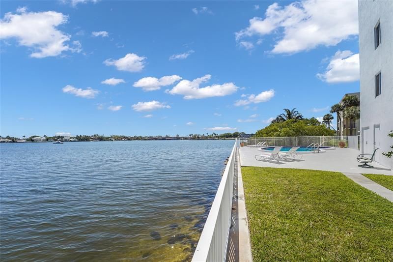 301 Croton Avenue, Unit 302, Lantana, FL 33462 Photo