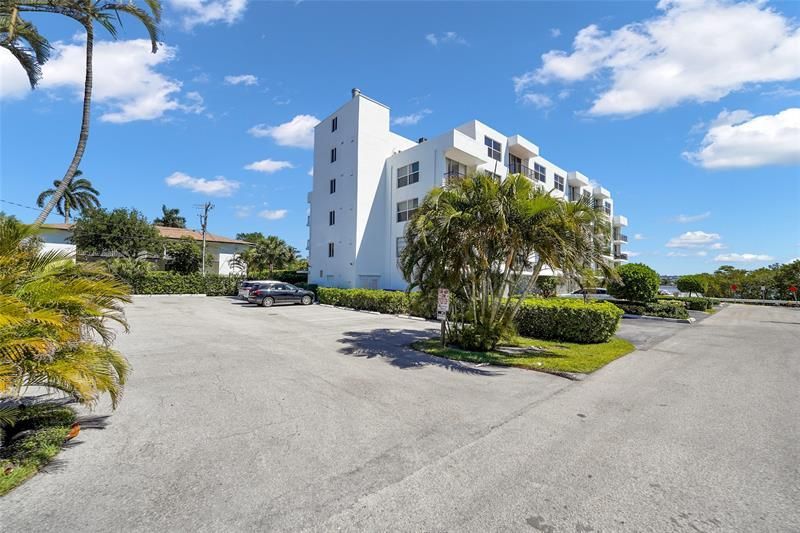 301 Croton Avenue, Unit 302, Lantana, FL 33462 Photo