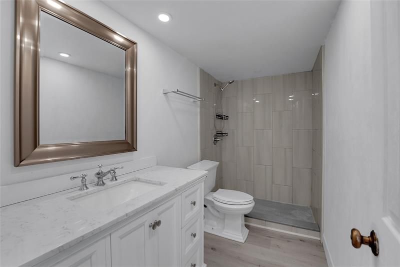 301 Croton Avenue, Unit 302, Lantana, FL 33462 Photo