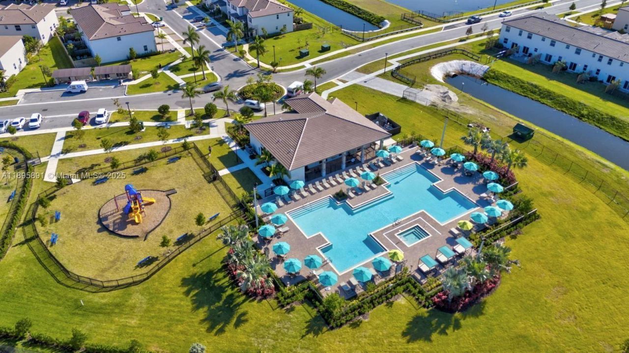 12445 NW 23rd Ct, Miami, FL 33167 Photo