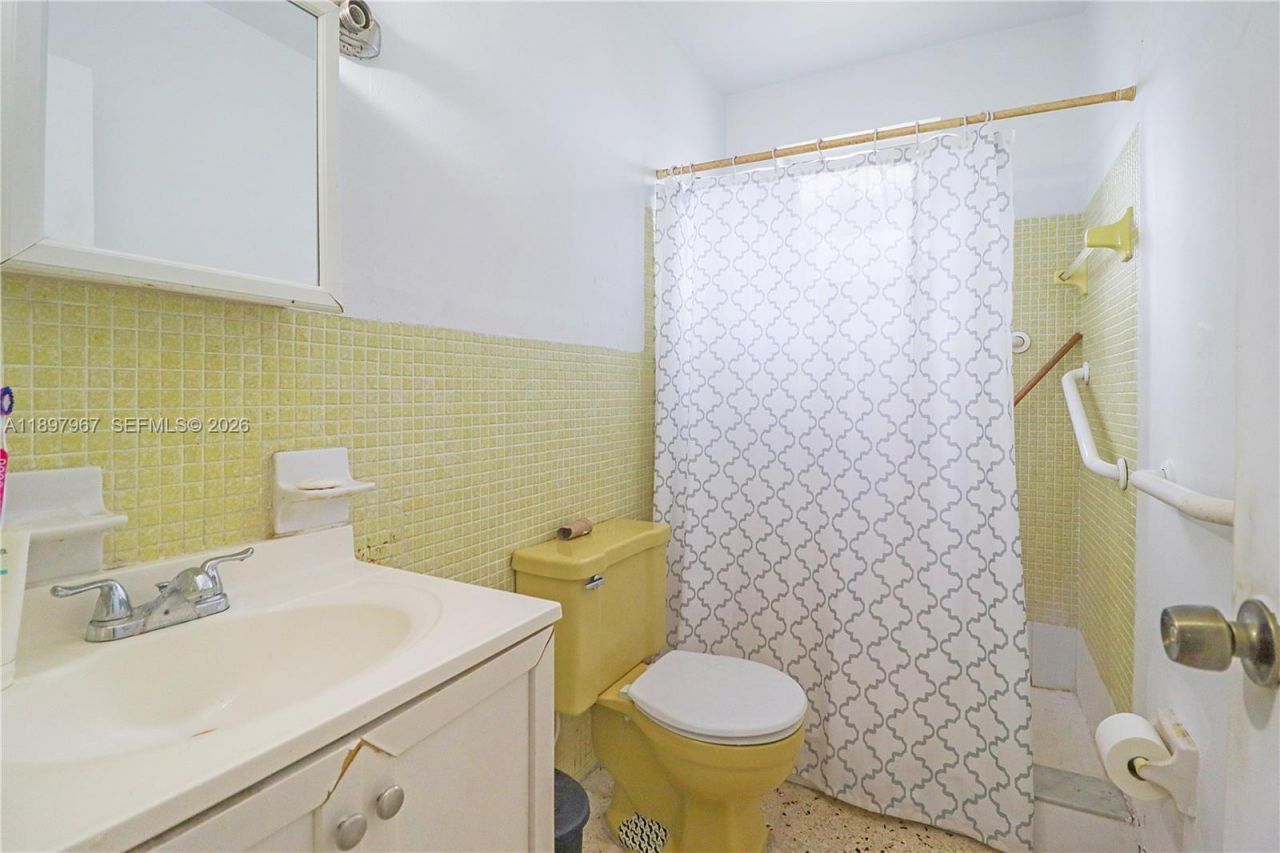 333 SW 30th Ave, Miami, FL 33135 Photo