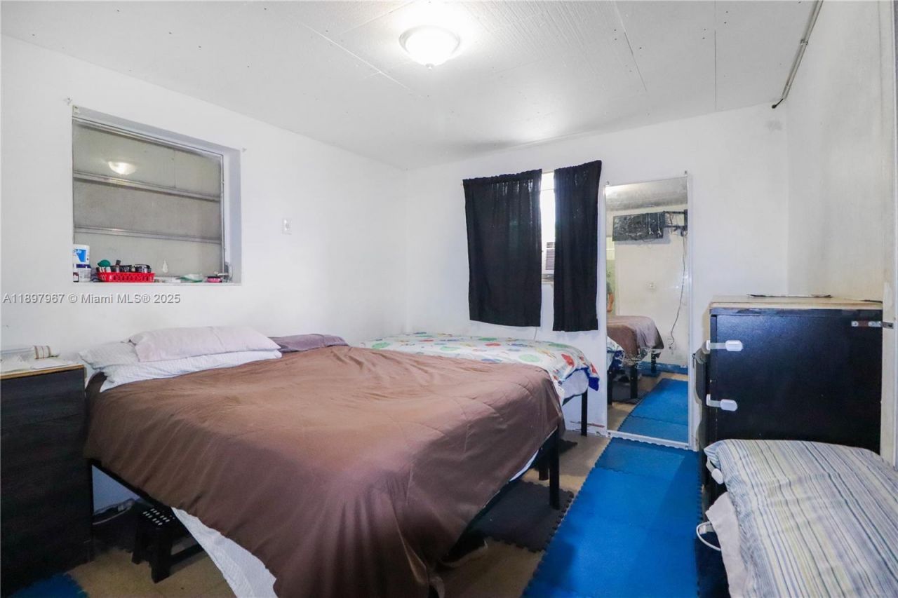 333 SW 30th Ave, Miami, FL 33135 Photo