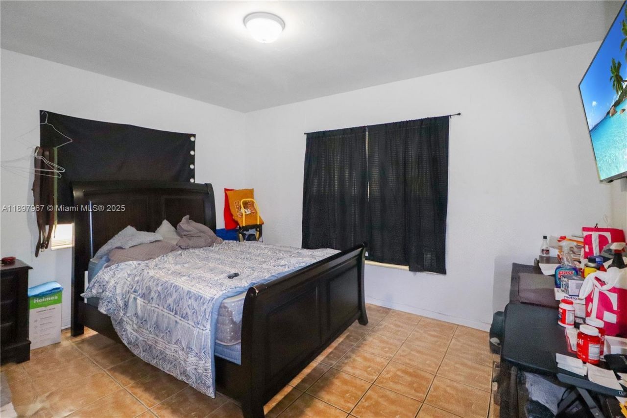 333 SW 30th Ave, Miami, FL 33135 Photo