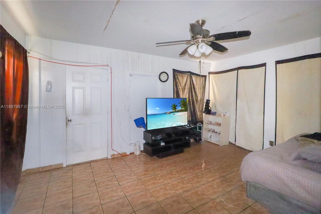 333 SW 30th Ave, Miami, FL 33135 Photo