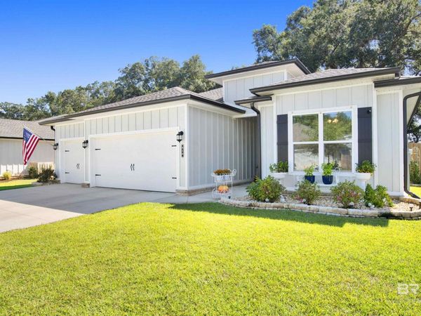 516 Golden Leaf Avenue, Fairhope, AL 36532