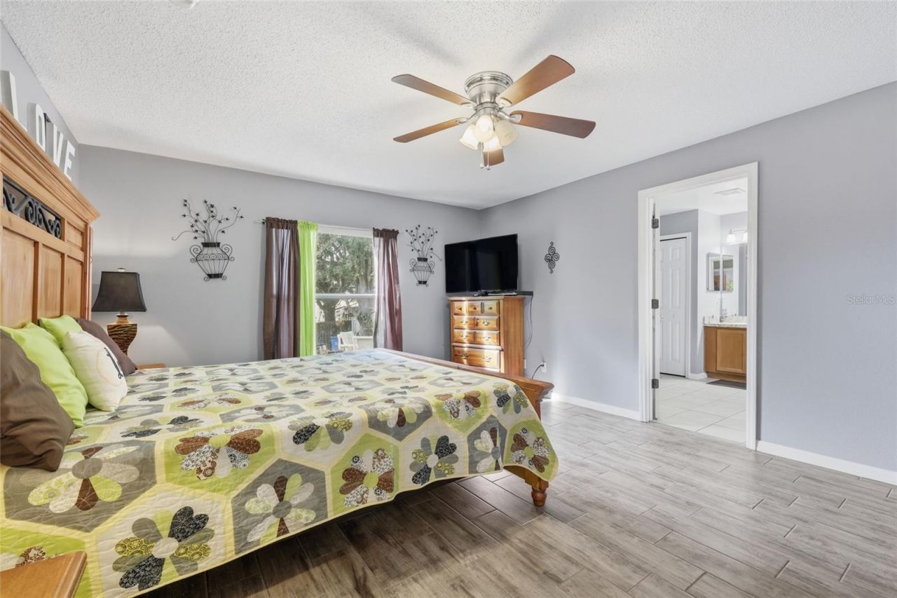 2219 Merry Rd, Tavares, FL 32778 Photo