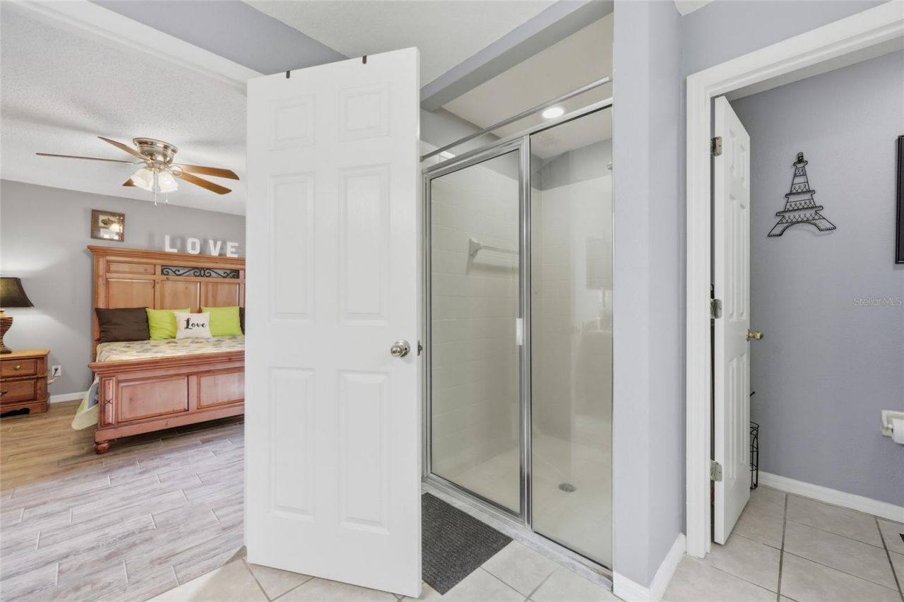 2219 Merry Rd, Tavares, FL 32778 Photo