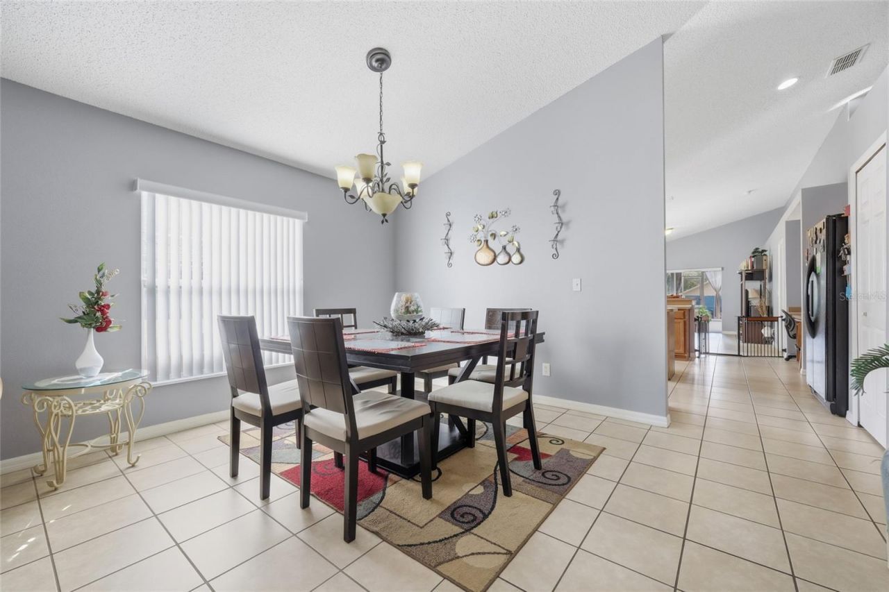 2219 Merry Rd, Tavares, FL 32778 Photo