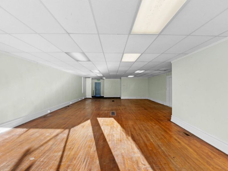 9 E High Street, London, OH 43140 Photo 6