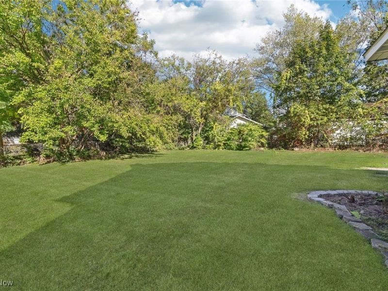 615 Noah Avenue, Akron, OH 44320 Photo 27