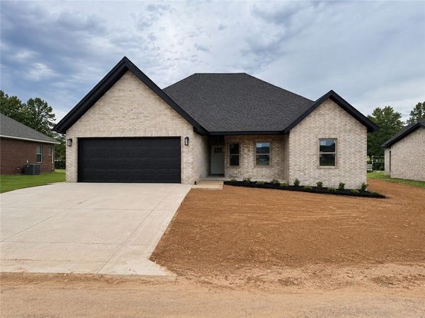 2205 Crane Avenue, Pea Ridge, AR 72751