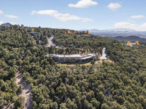 1213 S Summit Drive , Santa Fe, NM 87501