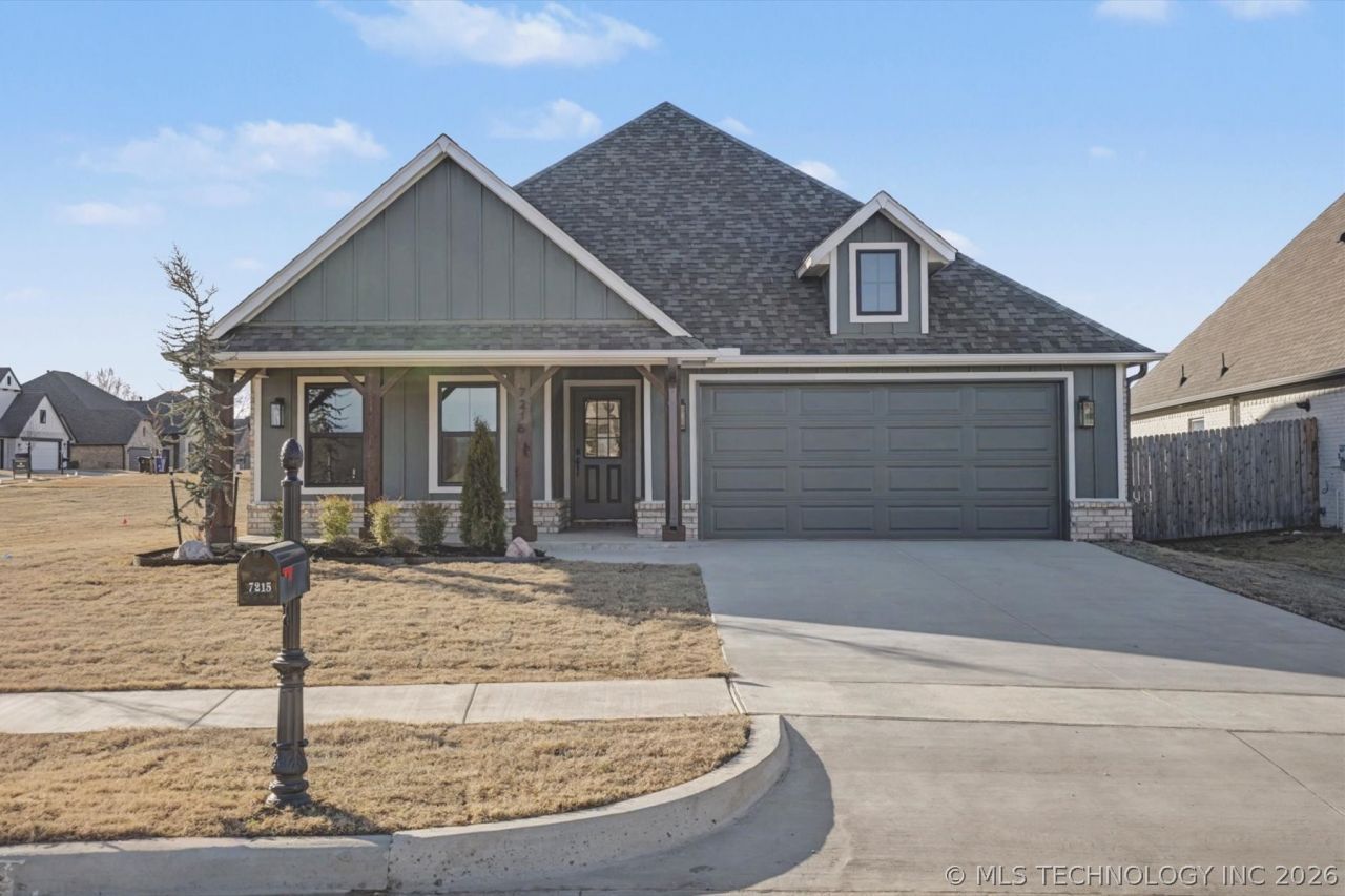 7215 E Queens Street, Broken Arrow, OK 74014 Main Photo