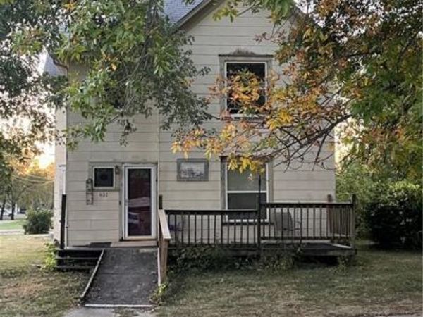 402 N McRae Street, Gas, KS 66742