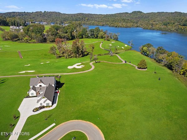 5319 Old Club Rd, Loudon, TN 37774