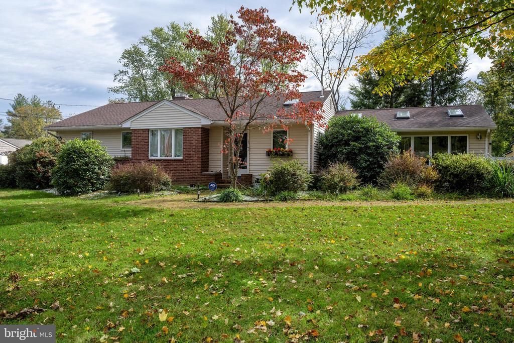 15 Bedle Street, Belle Mead, NJ 08502 Main Photo