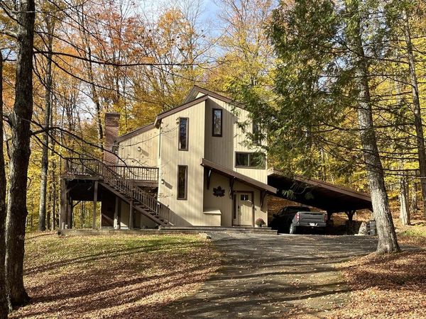 185 Maple Road, Stowe, VT 05672