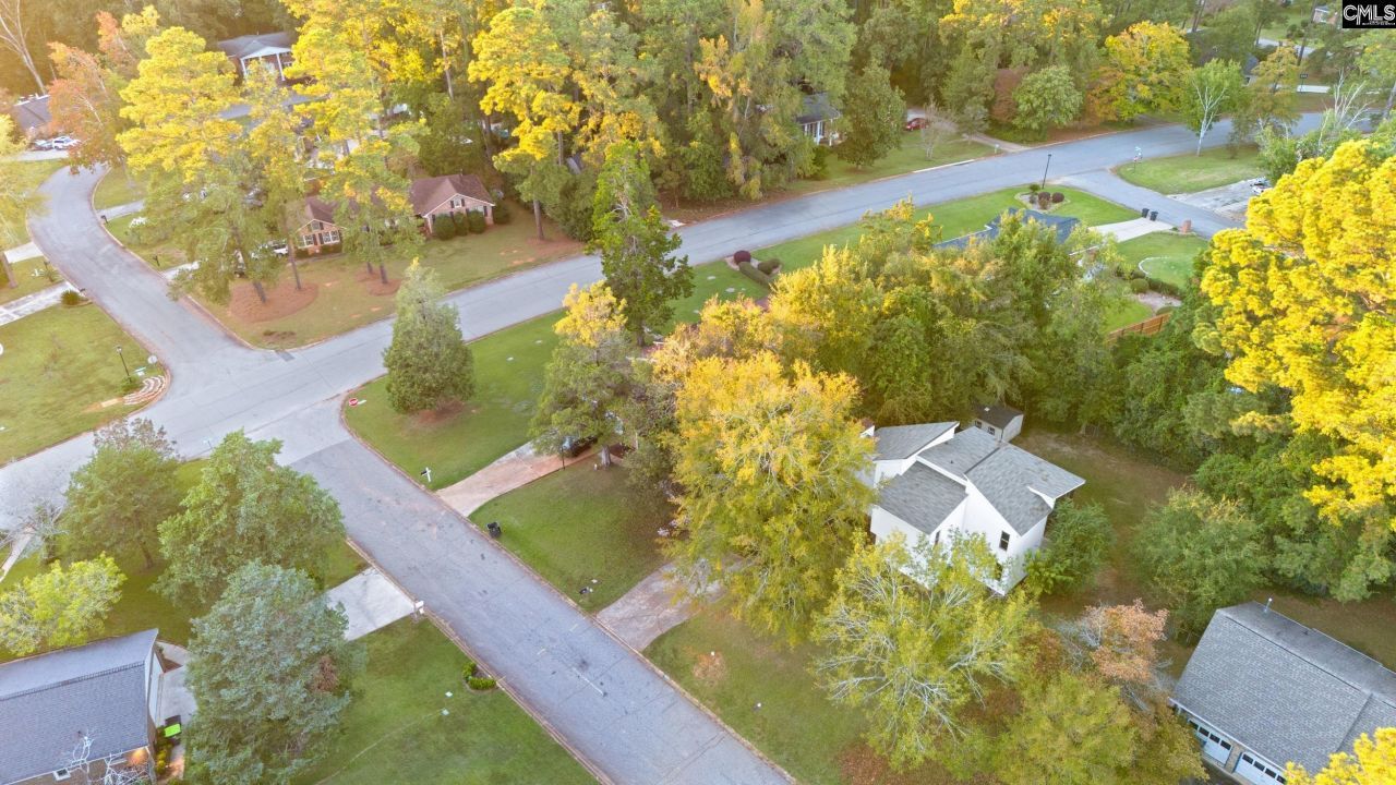 1420 S Woodstream Road Photo 7