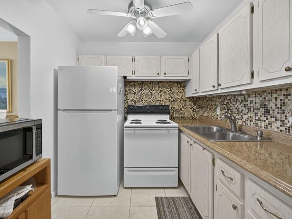 414 Windsor R, West Palm Beach, FL 33417