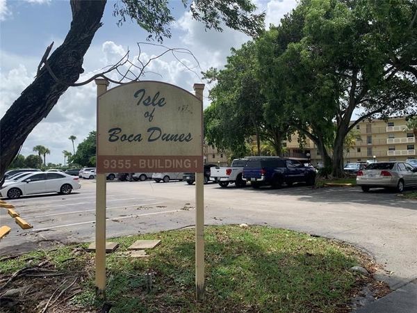 9355 SW 8th Street, Unit 321, Boca Raton, FL 33428