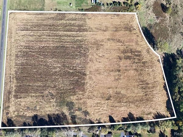 00 N M-52 VL , Stockbridge Vlg, MI 49285