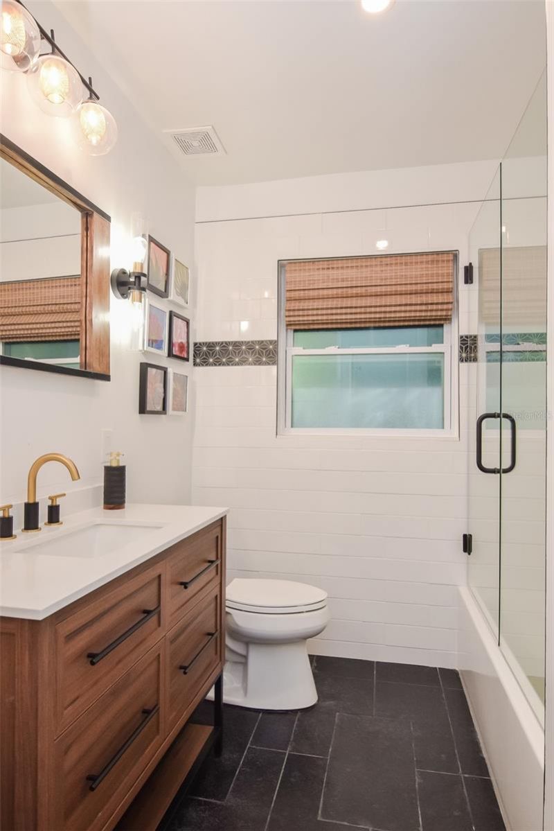 6946 Bougainvilla Avenue S, Saint Petersburg, FL 33707 Photo