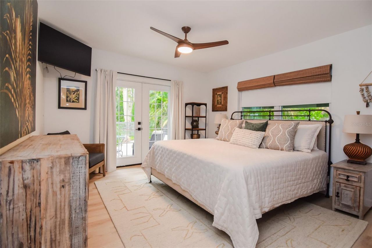 6946 Bougainvilla Avenue S, Saint Petersburg, FL 33707 Photo